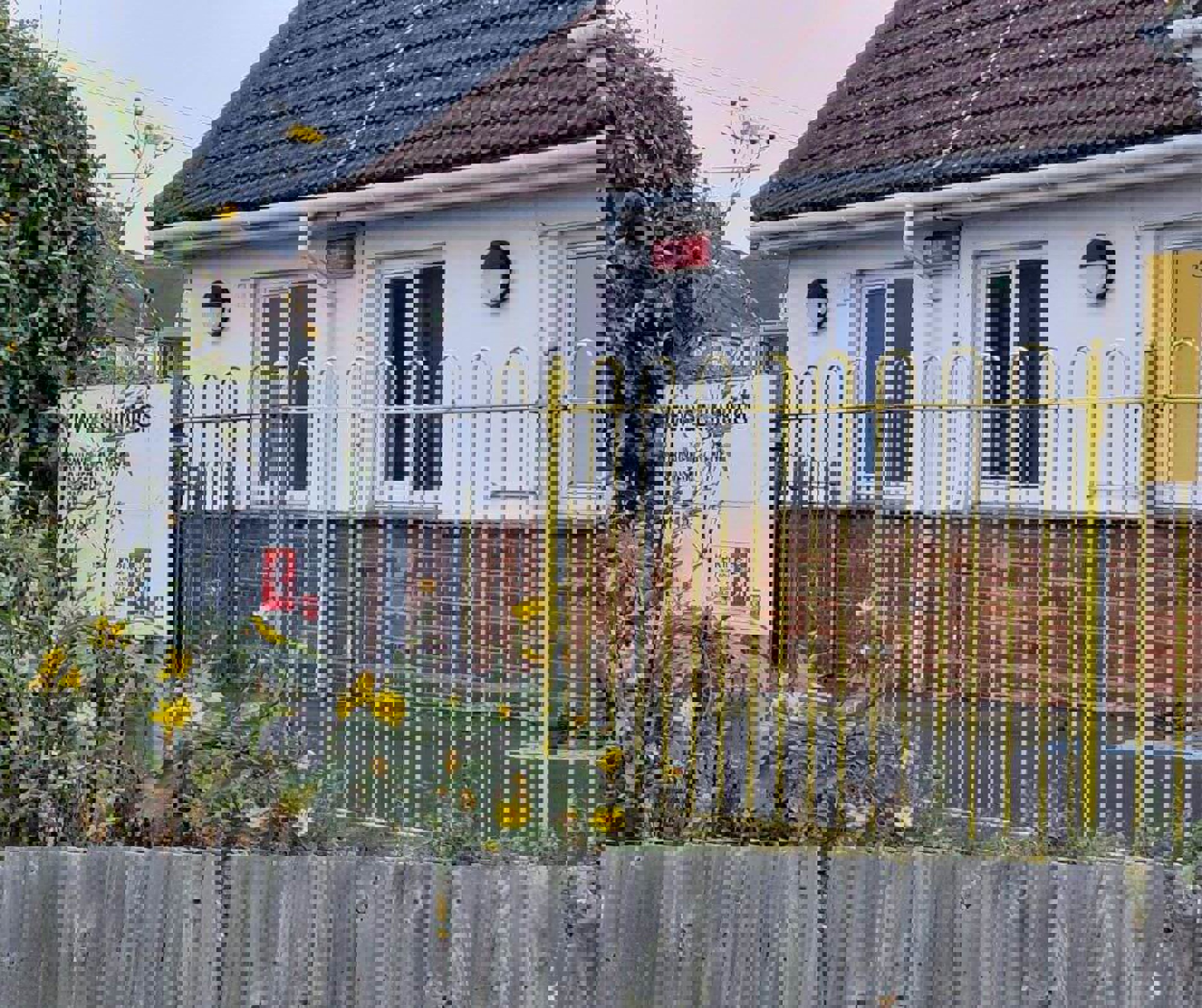 Photo of the outside of New Beginnings Learning Centre Gravesend